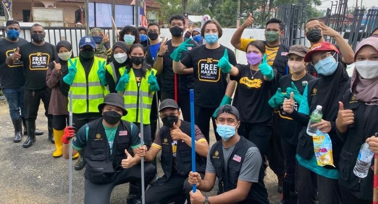 Volunteers Unite For Flood Relief Efforts Through Asia Heroes